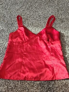 Oscar Satin V-Neck Red Camisole Sz 12